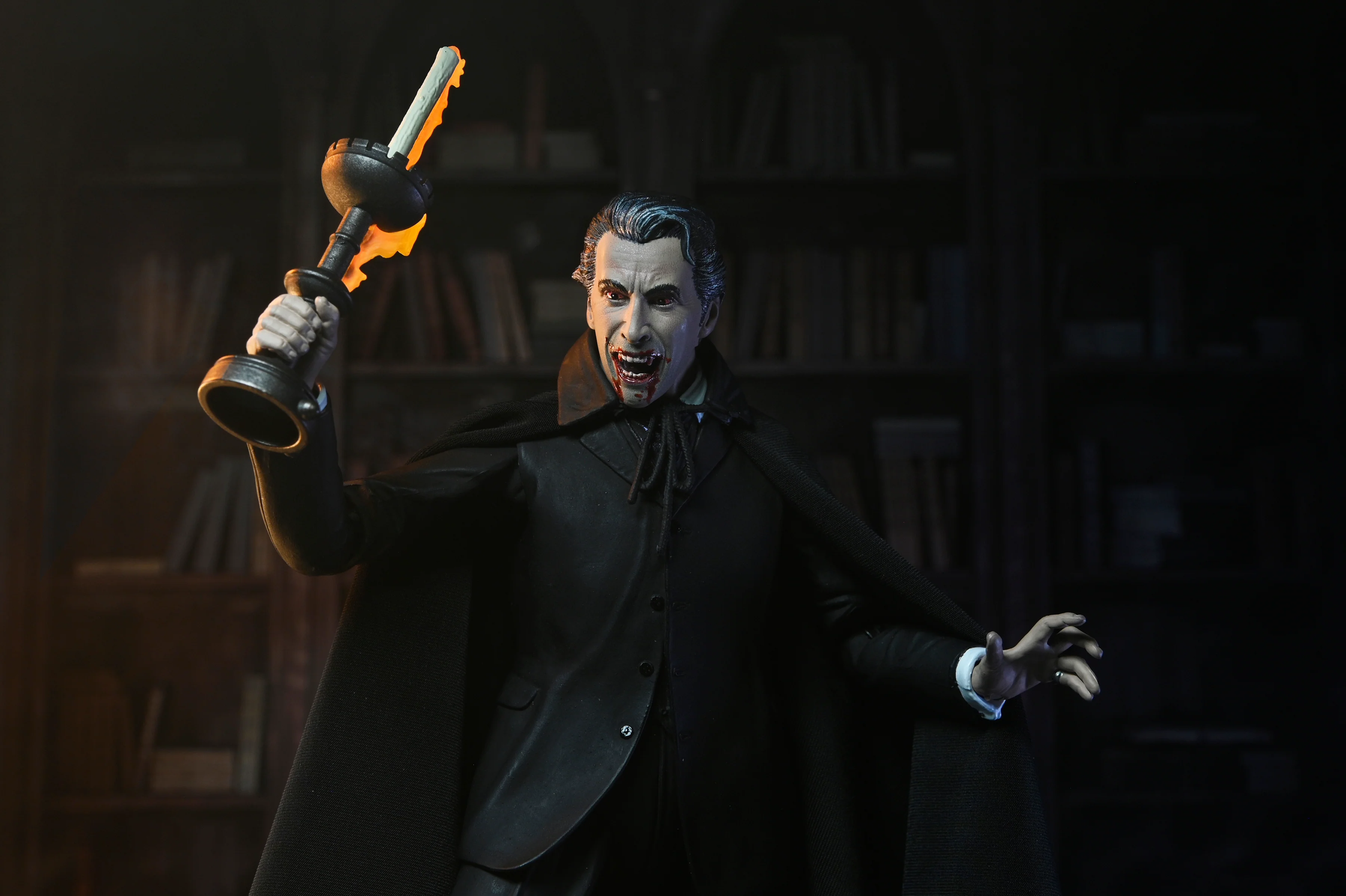 Hammer Films Horror of Dracula Ultimate Count Dracula Figur - Image 5