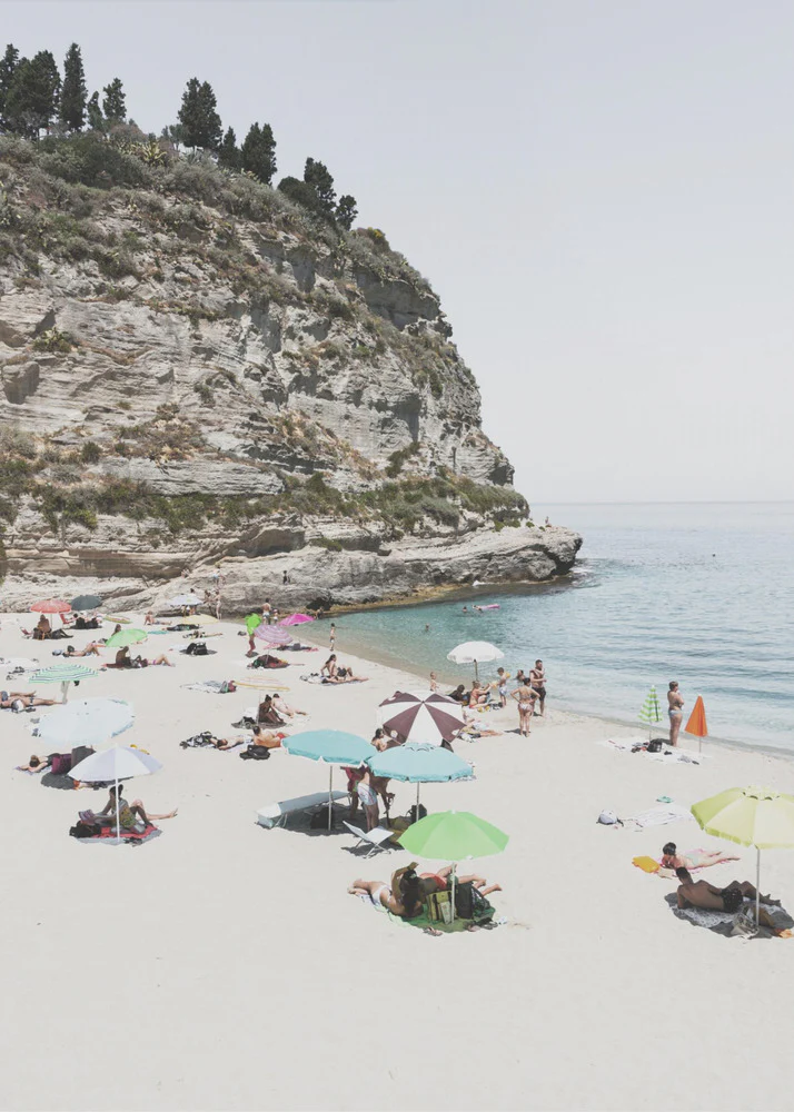 Italian beach - Image 7