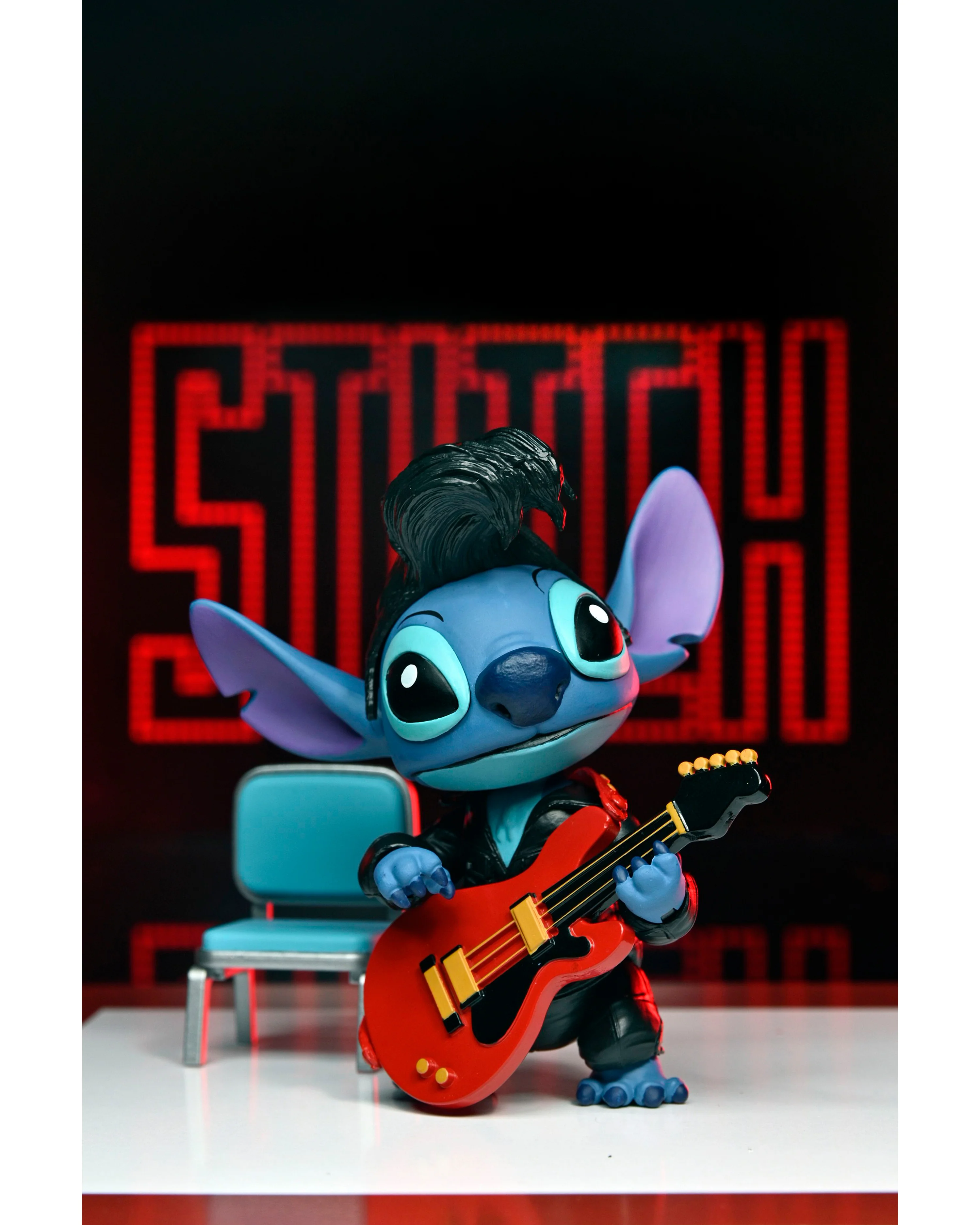 Lilo & Stitch Actionfigur Ultimate Singer Elvis Stitch - Image 2