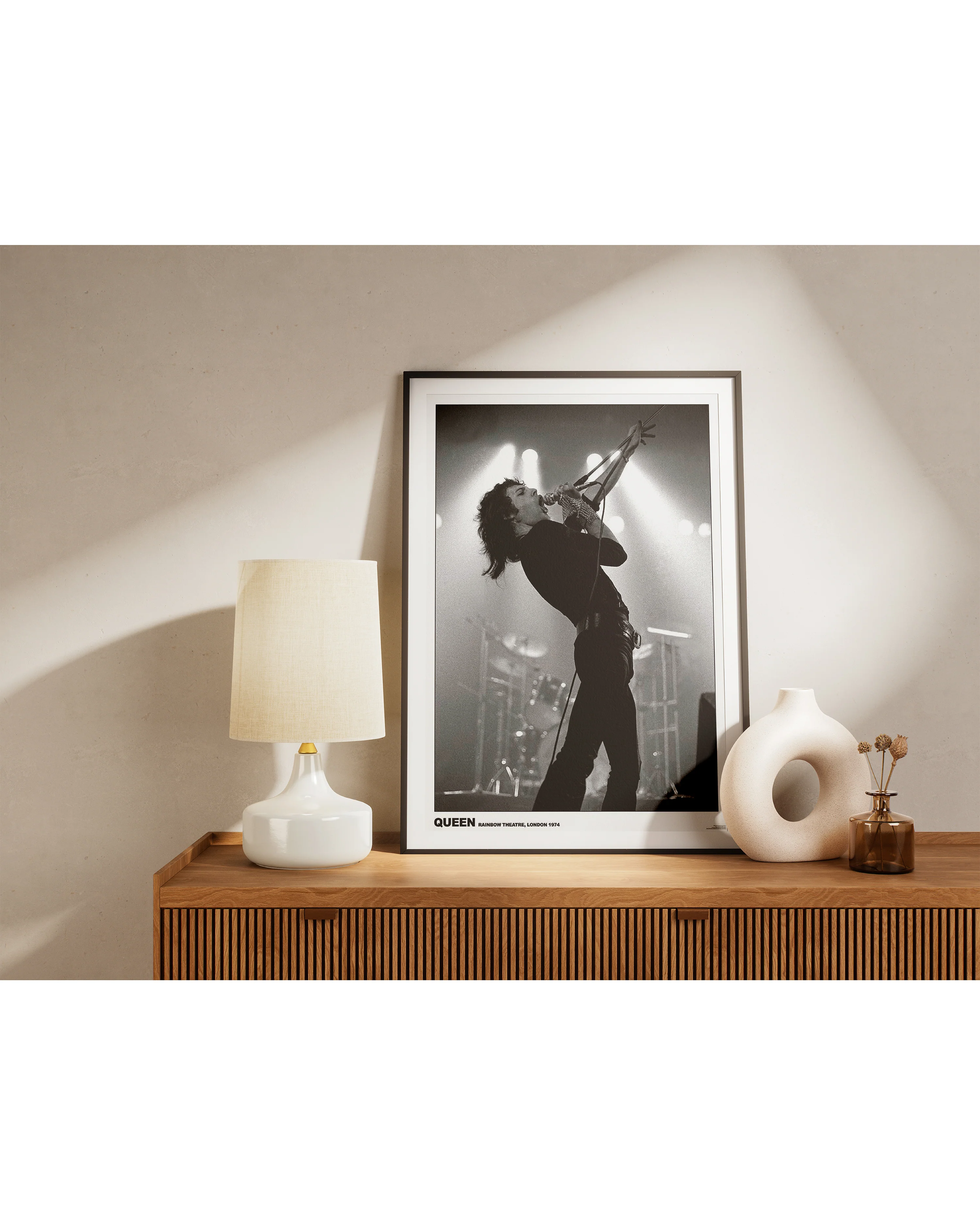 Queen Poster Freddie Mercury Rainbow Theatre London, 1974 - 61x91,5 cm - Image 8