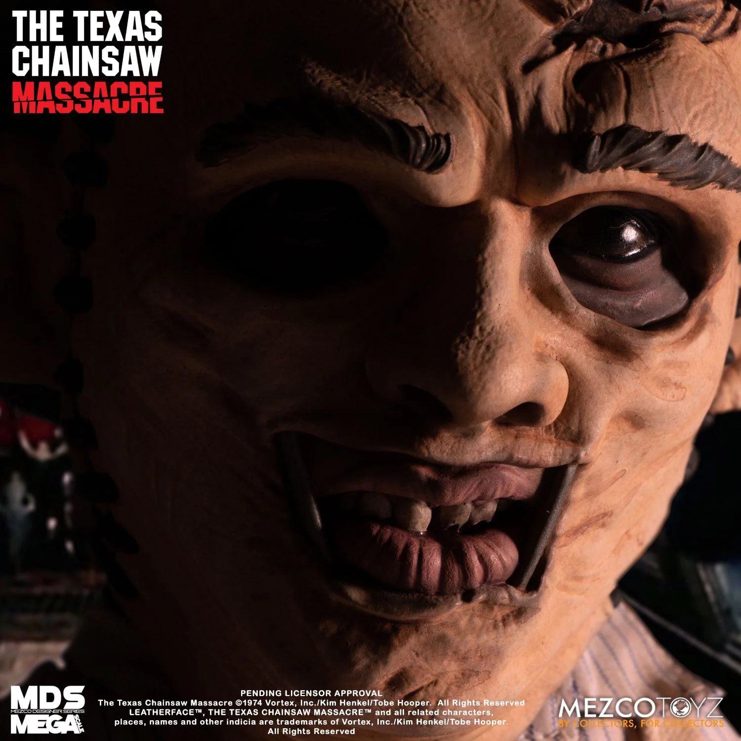 Texas Chainsaw Massacre 15' Talking Mega Scale Leatherface - Image 5
